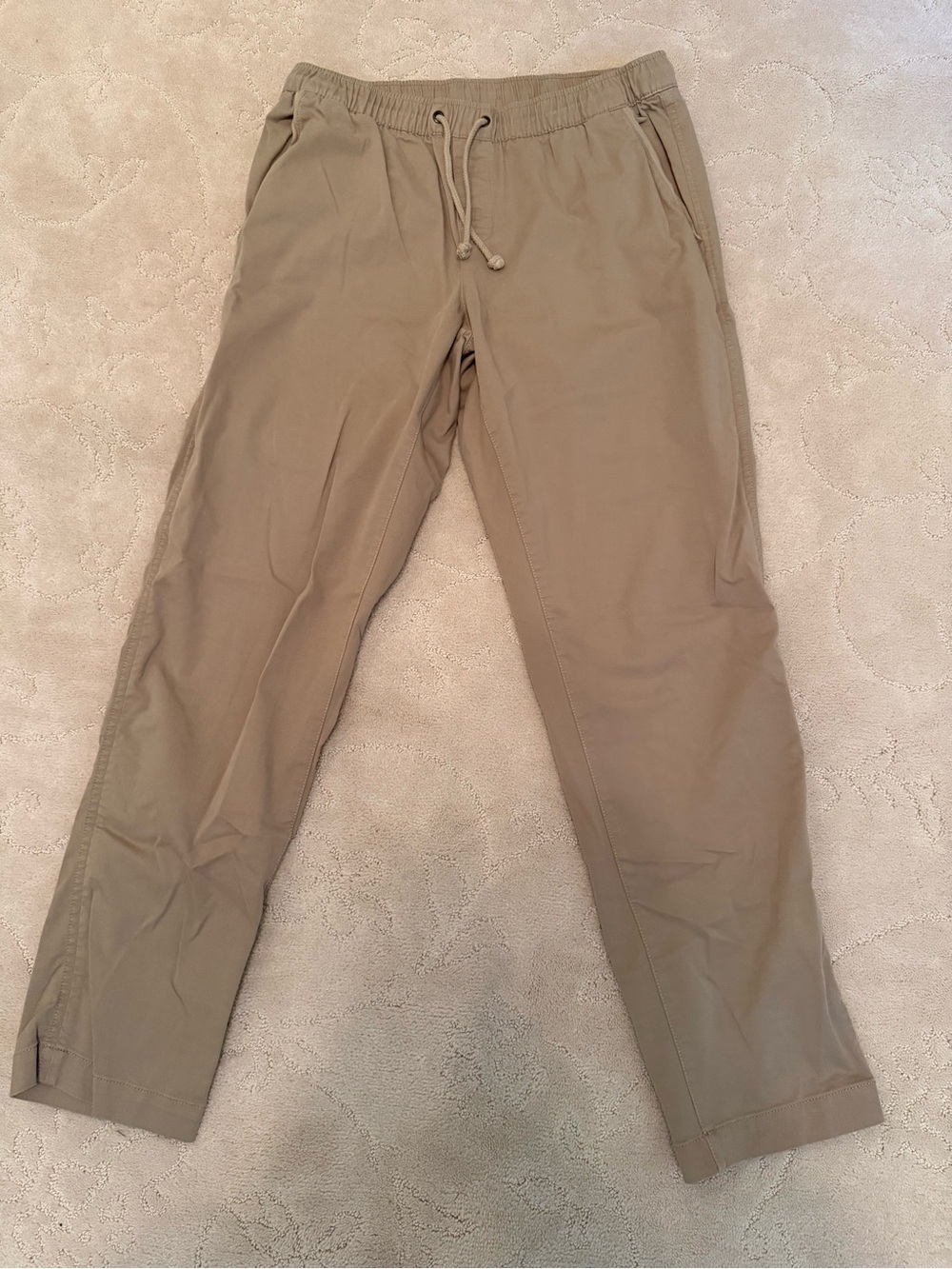 L.L.Bean Men’s Classic Fit Khaki Pull-On Pants Size Large 34” Inseam